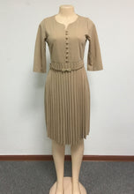 Load image into Gallery viewer, Aovica Special Design 2018 Popular Casual Style Women Dress Solid V-Neck 3/4 Sleeve Pleated Midi Dress Vestidos